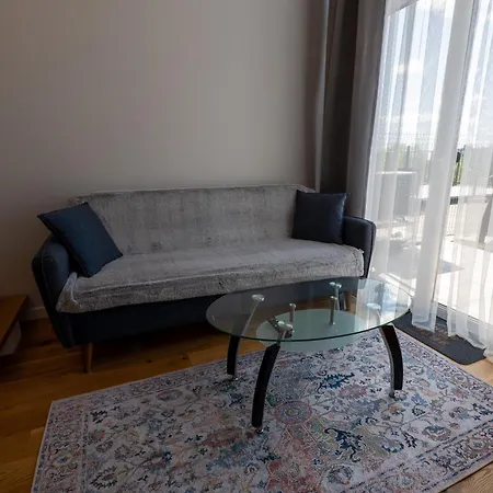 Charlotte Loft